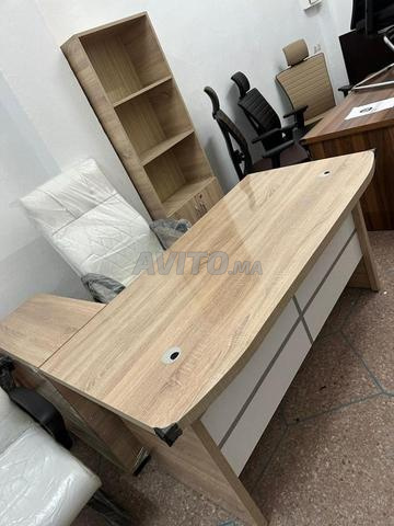 مكاتب إدارية مصممة لراحة الموظف وزيادة الإنتاجية - 2