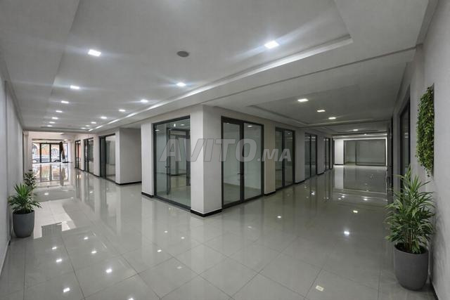 للإيجار محل تجاري بمساحة 20 متر - 2