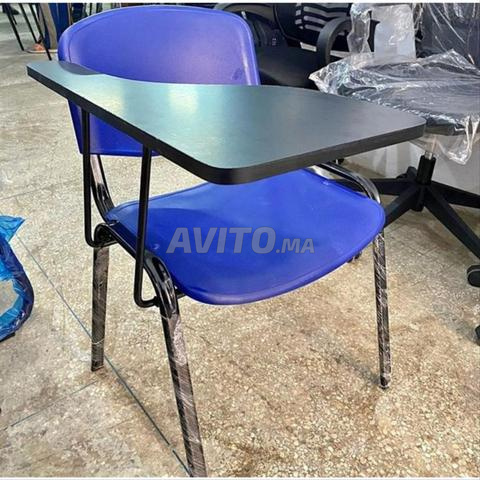 كرسي ISO مع لوح كتابة