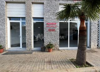 محلات للبيع / للإيجار