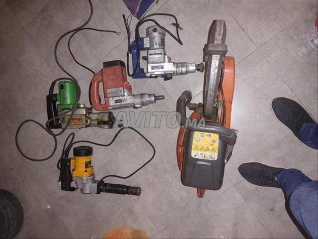 للبيع سلعة مختلطة بيع جملة جاية من برا