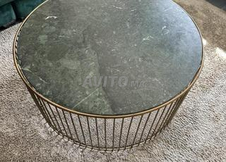 طاولة قهوة من الرخام الأخضر