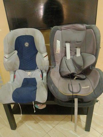 2 sièges auto pour enfants