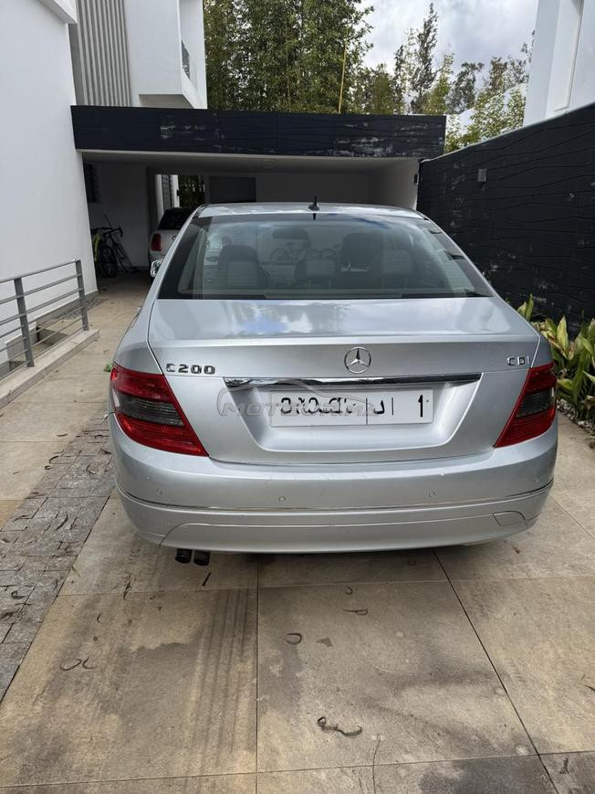 Mercedes C200 BVA premiere main