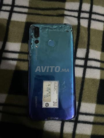 Huawei nova 4