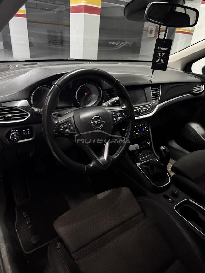 Opel astra K 2019 1er main