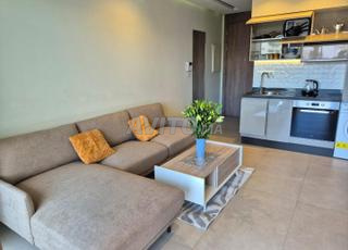 استوديو مفروش للإيجار مع تراس