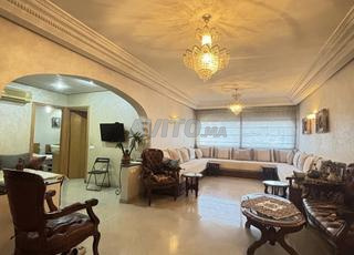 للبيع - شقة 100 متر مربع لاجيروند