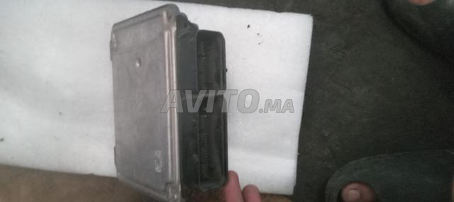 Calculateur moteur décodé VAG VW Golf 5 1.9 TDI - 2