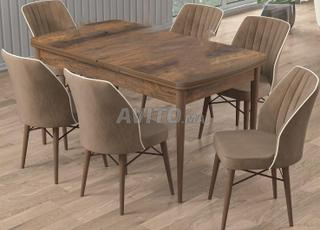Table à manger et 6 chaises