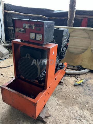 مولد كهربائي 15KVA إيطالي