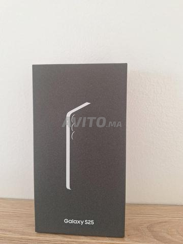 سامسونج S25 256 جيجابايت جديد بتغليف مُحكم BLUE NAVY