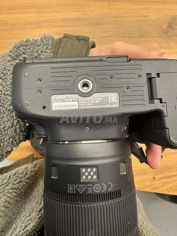 Canon EOS 90D مع عدسة 18-135 is USM Nano