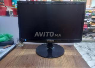 Ecran samsung bonne etat pour camera et pc