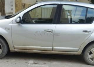 داسيا سانديرو 2010 في فاس