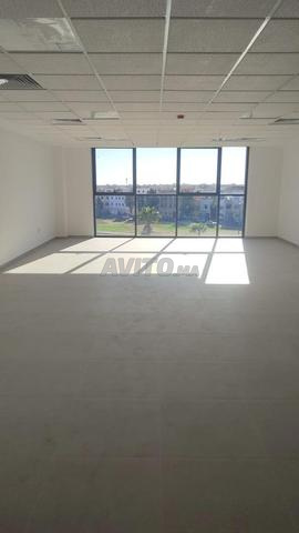 مكتب للإيجار - 2