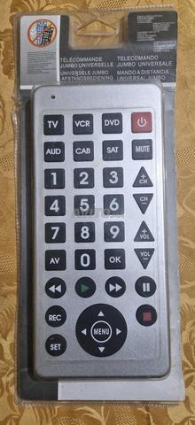 جهاز تحكم عن بعد عالمي عملاق بتنسيق ماكسي 6 في 1