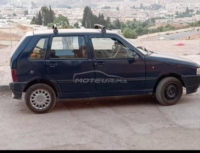 سيارة للبيع 