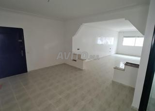 شقة غرفتين للبيع في بوركون