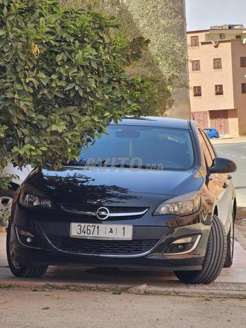 أوبل أسترا أوتوماتيك 2016