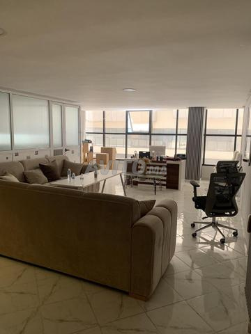 Bureau lumineux 50 m² à vendre – Bien situé