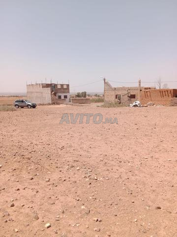 أرض موثقة للبيع