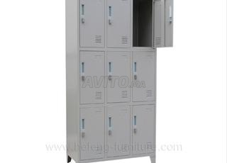 خزانة ملابس معدنية / خزانة بباب قلاب