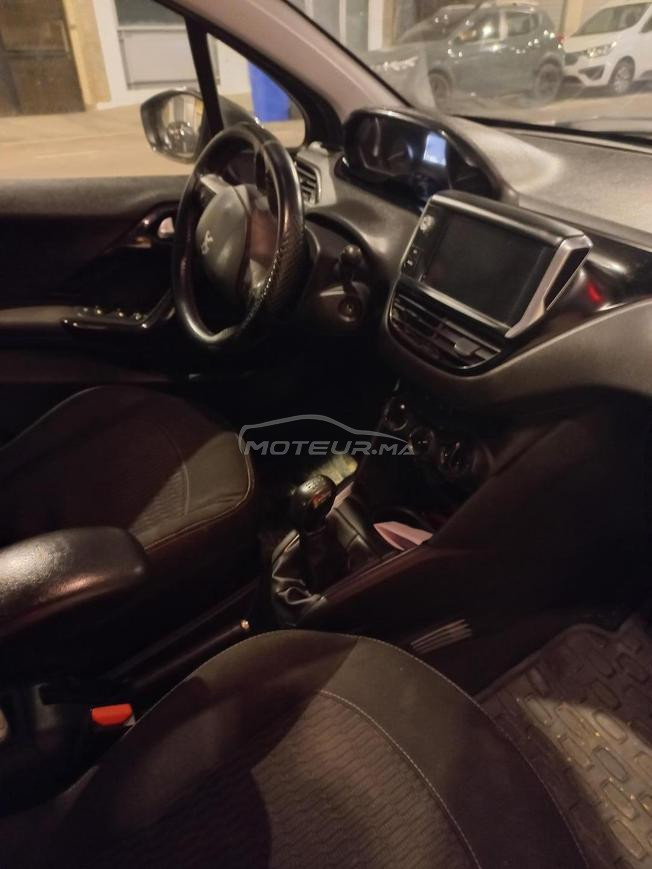Peugeot 208 Diesel Manuelle 2019 à Rabat
