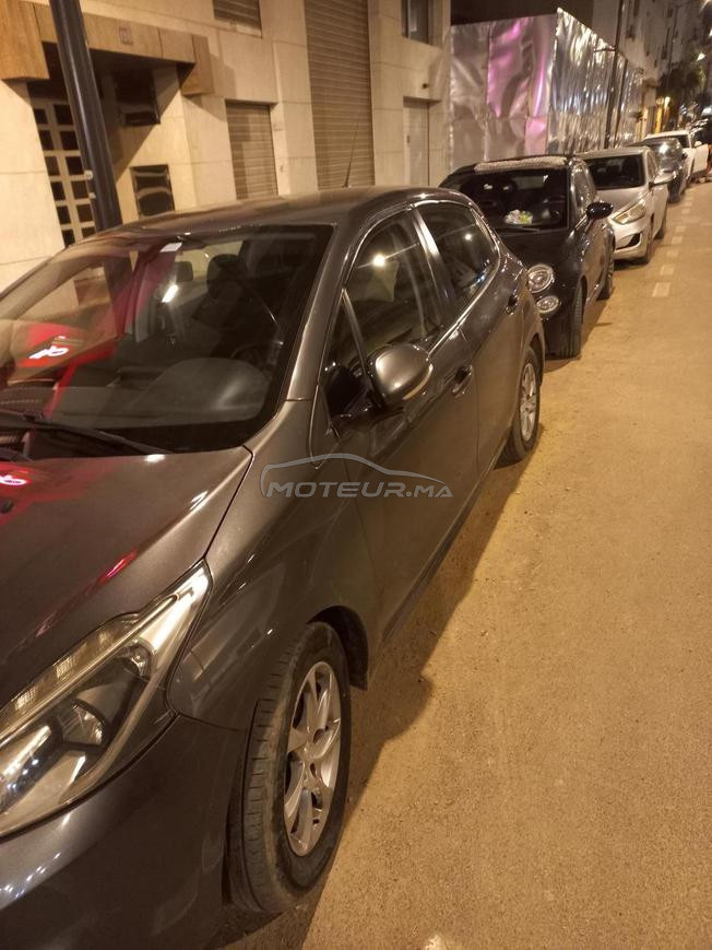 Peugeot 208 Diesel Manuelle 2019 à Rabat