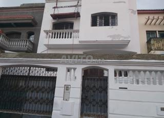 فيلا في عين السبع للبيع