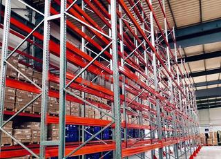 رفوف ثقيلة - حل لوجستي كامل