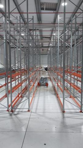 رفوف ثقيلة - تخزين صناعي قوي