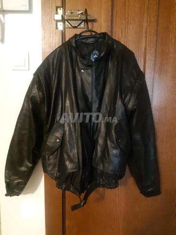 سترة جلد عتيقة بأكمام قابلة للإزالة (M).