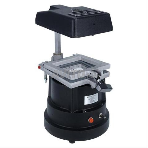 Machine de Formage sous Vide