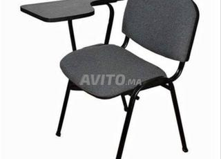 كراسي مع مكتب للكتابة