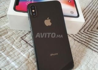 iPhone X 64GB وشاحن أصلي 🇮🇹