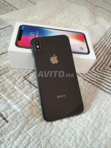 iPhone X 64GB وشاحن أصلي 🇮🇹