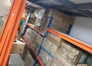 Rayonnage de stock mi lourd