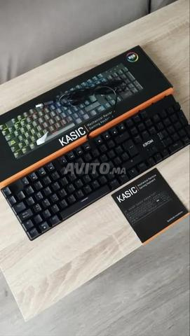لوحة مفاتيح ميكانيكية Krom Kasic