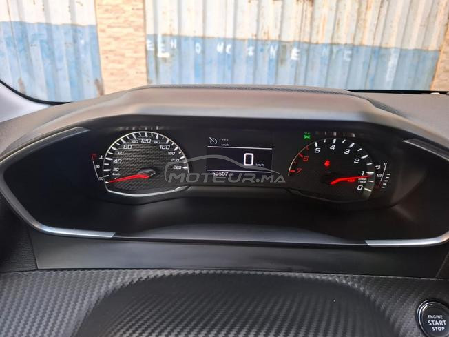 peugeot 208 bon état mzl jdida