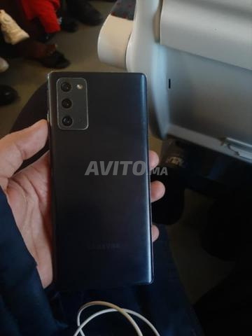 Samsung note 20 5G 256/8 بحالة جيدة جدا