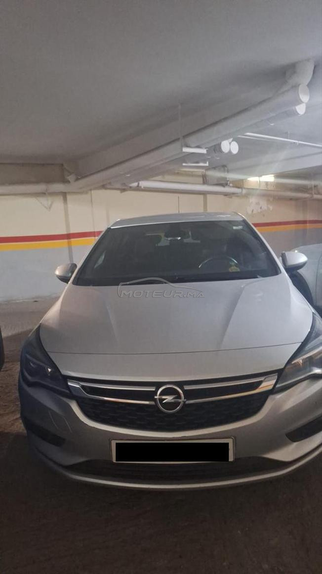 Opel Astra Diesel Automatique 2020 à Casablanca