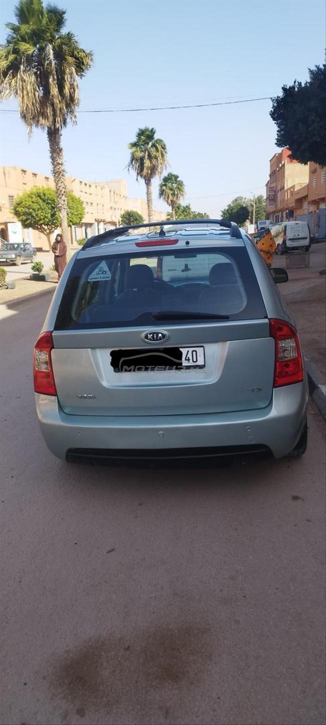 Kia carens