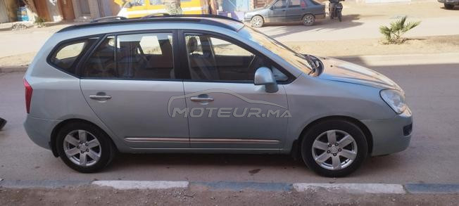 Kia carens