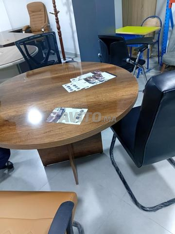 طاولات اجتماع عملية بتصميم احترافي وأسعار مناسبة - 2