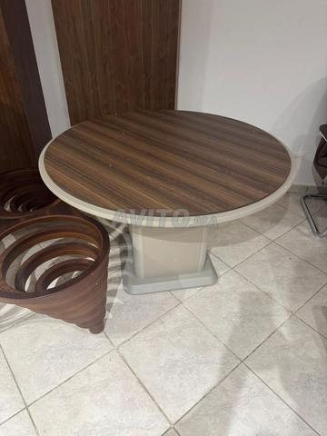 طاولات اجتماع عملية أكثر تنظيمًا وأناقة - 2