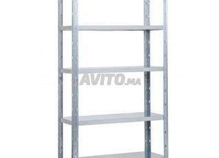 رفوف معدنية