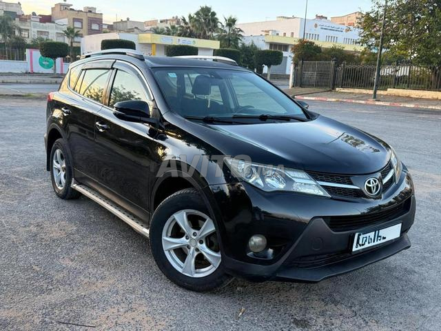 تويوتا RAV4 4 يد أولى في حالة جيدة جدا
