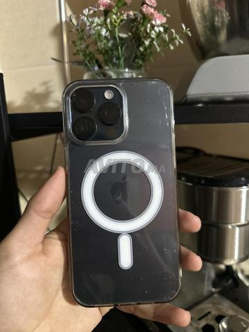 Iphone 15 pro max 256gb 86 batterie jamais ouvert