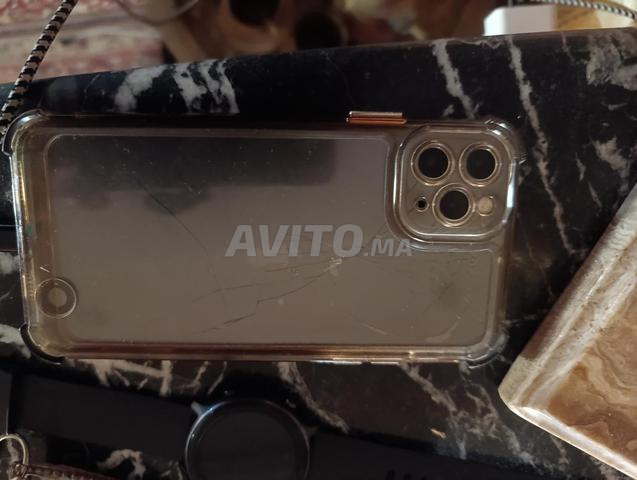 للبيع ايفون 11 برو ماكس